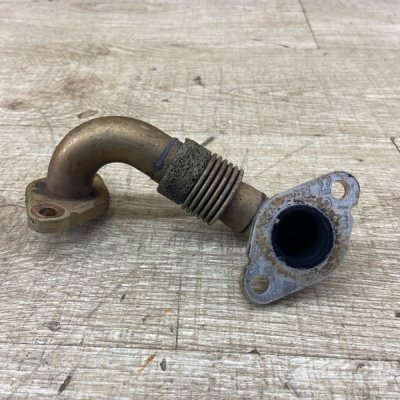 Патрубок EGR Volkswagen Golf 5 2005 хетчбэк 5дв. BXE - изображение 1