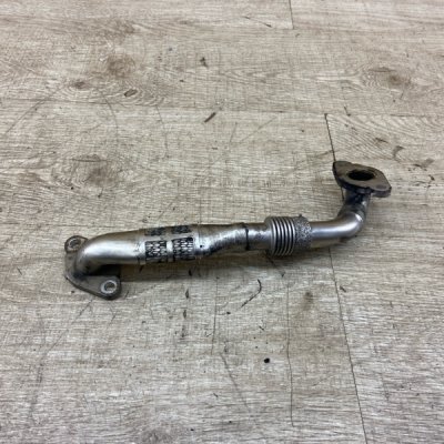Патрубок EGR Volkswagen Golf 5 2005 хетчбэк 5дв. BXE - изображение 1