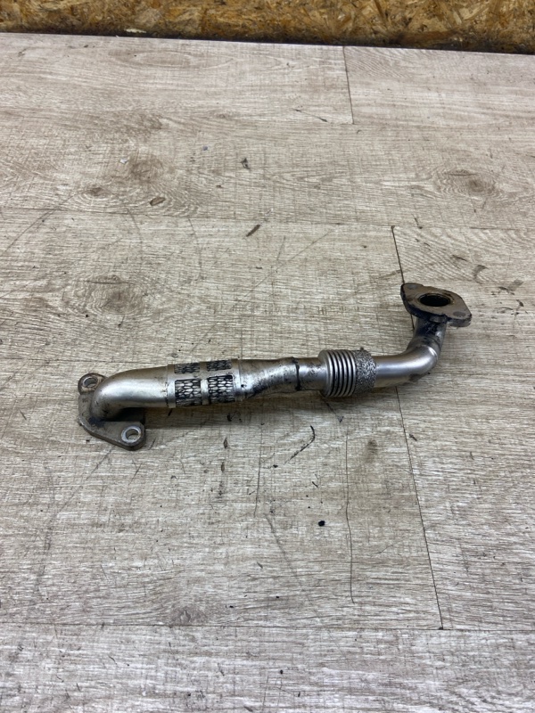 Патрубок EGR Volkswagen Golf 5 2005 хетчбэк 5дв. BXE