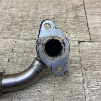 Патрубок EGR Volkswagen Golf 5 2005 хетчбэк 5дв. BXE - изображение 6