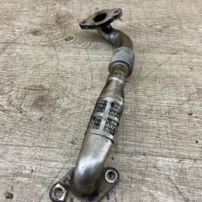 Патрубок EGR Volkswagen Golf 5 2005 хетчбэк 5дв. BXE - изображение 4