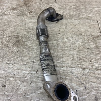 Патрубок EGR Volkswagen Golf 5 2005 хетчбэк 5дв. BXE - изображение 2
