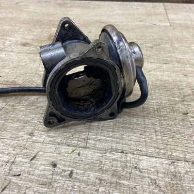 Клапан EGR (ЕГР) Volkswagen Golf 5 2005 хетчбэк 5дв. BXE - изображение 8