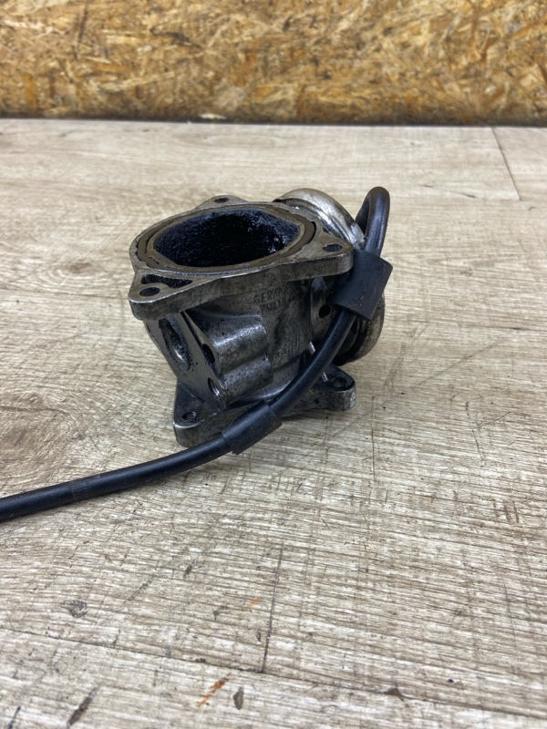 Клапан EGR (ЕГР) Volkswagen Golf 5 2005 хетчбэк 5дв. BXE