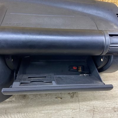 Торпедо Opel Tigra A 1996 купе X14XE 1.4 - изображение 3