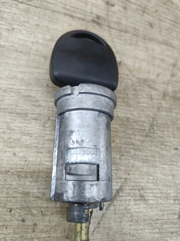Личинка замка Opel Tigra A 1996 купе X14XE 1.4