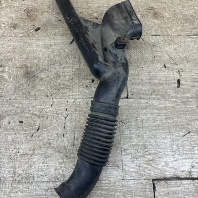 Воздухозаборник Opel Corsa D