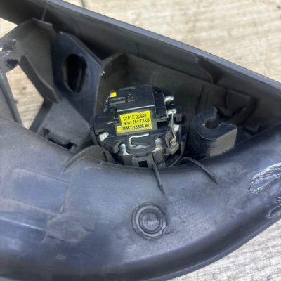 Уголок Ford Focus 2 2007 HWDA седан 4дв., Перед., Прав. - изображение 4
