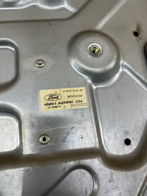 Стеклоподъемник Ford Focus 2 2007 седан 4дв. HWDA Задн. Прав.