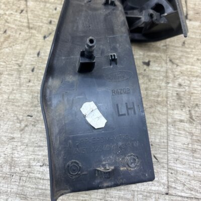 Уголок Ford Focus 2 2007 седан 4дв. HWDA Перед. Лев. - изображение 3