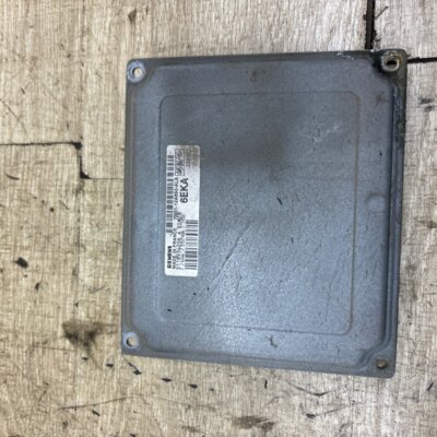 Блок управления двигателем Ford Focus 2 2007 седан 4дв. HWDA - изображение 3