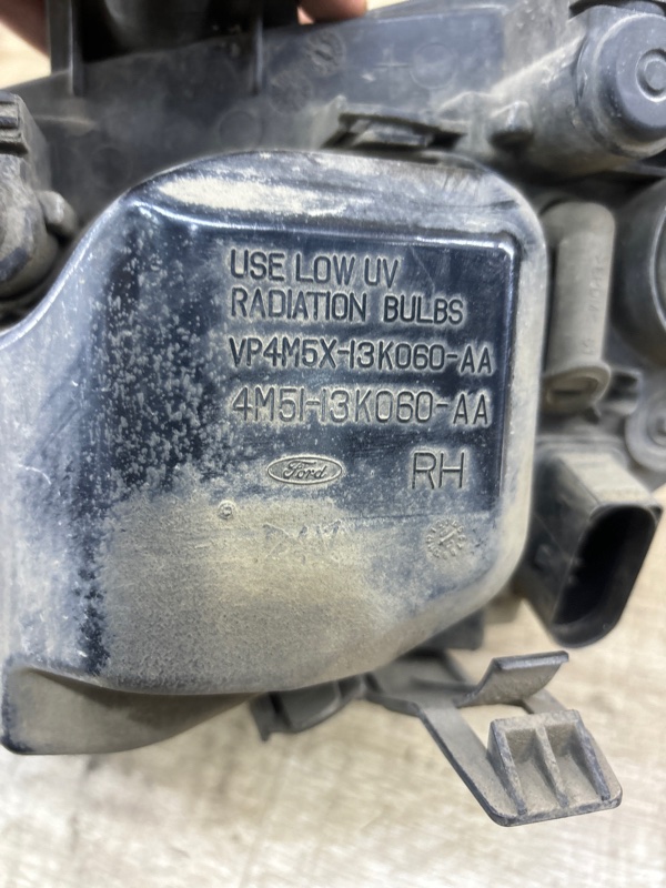 Фара Ford Focus 2 2007 HWDA седан 4дв., Перед., Прав. - изображение 8