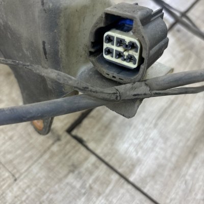Бачок омывателя Ford Focus 2 2007 седан 4дв. HWDA - изображение 2