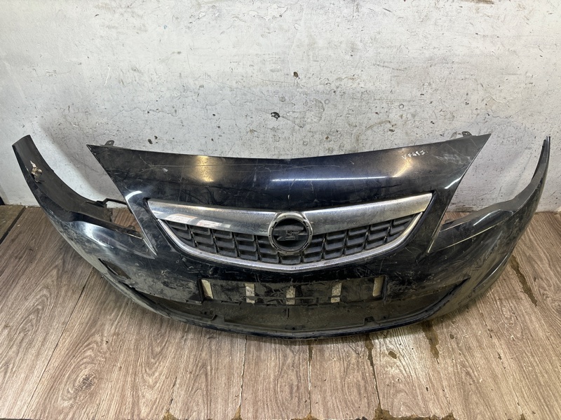 Бампер Opel Astra J 2010 хетчбэк 5дв. A16XER 1.6 Перед.