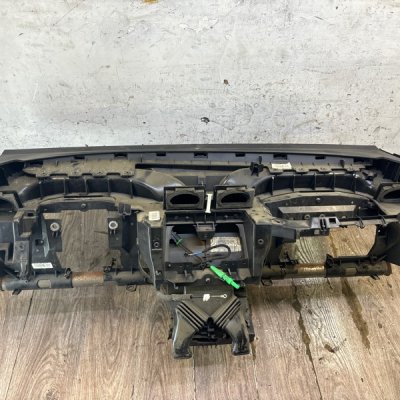 Торпедо Ford Focus 2 2007 седан 4дв. HWDA - изображение 10