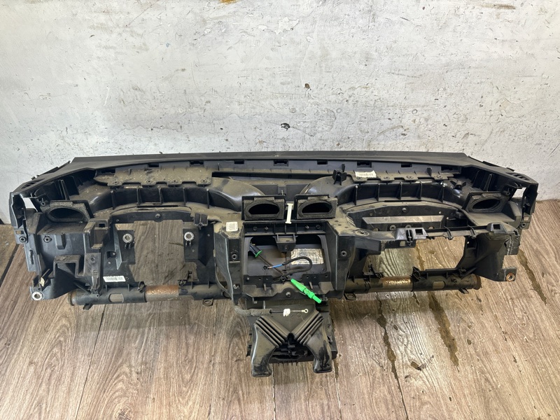 Торпедо Ford Focus 2 2007 седан 4дв. HWDA