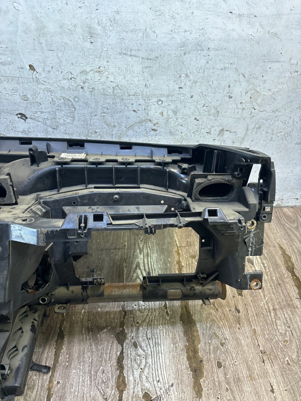 Торпедо Ford Focus 2 2007 седан 4дв. HWDA
