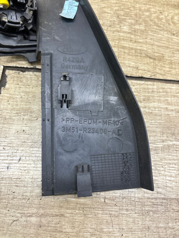 Накладка на дверь Ford C-MAX 2005 минивен AODA Перед. Прав.