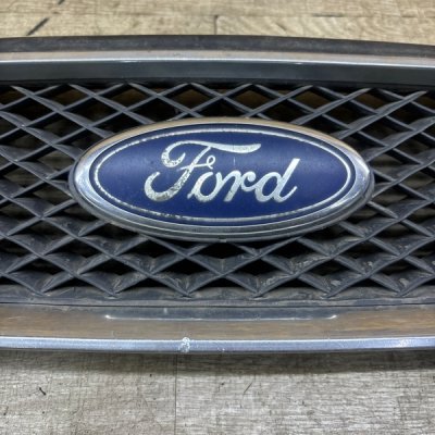 Решетка радиатора Ford C-MAX 2005 минивен AODA - изображение 10