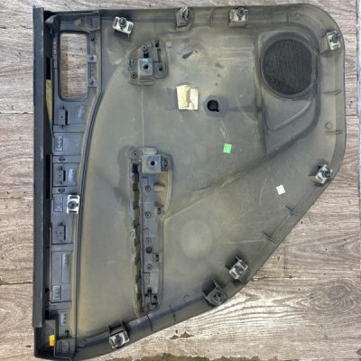 Обшивка двери Ford C-MAX 2005 минивен AODA Задн. Прав. - изображение 3