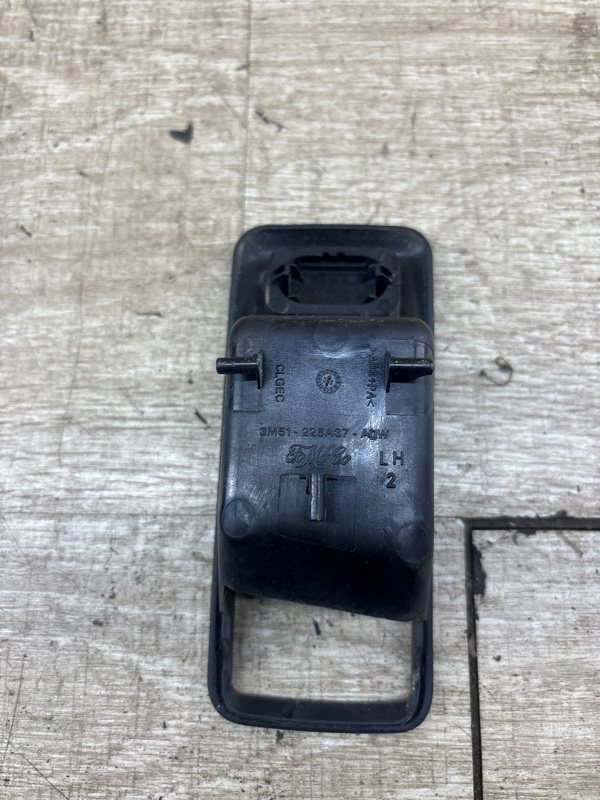 Накладка ручки внутренней Ford C-MAX 2005 минивен AODA