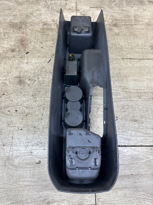 Центральная консоль Ford C-MAX 2005 AODA минивен — изображение 2