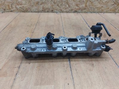 Коллектор впускной Volkswagen Golf 5 2005 BLF