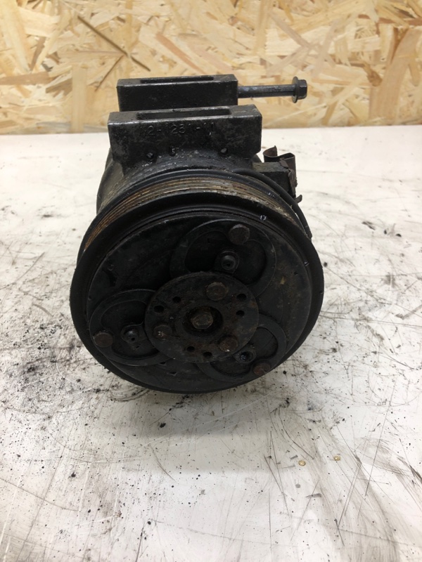 Компрессор кондиционера Volvo V70 2004 B5204T5