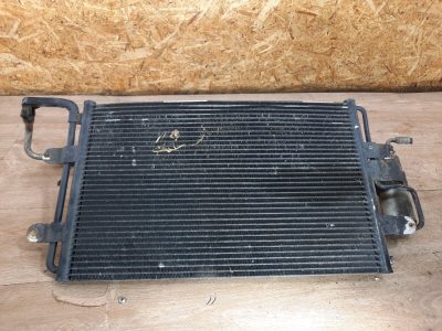 Радиатор кондиционера Volkswagen Golf 2002 AUM хетчбэк 3дв.