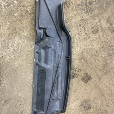 Водосток/жабо Ford C-MAX 2005 AODA минивен