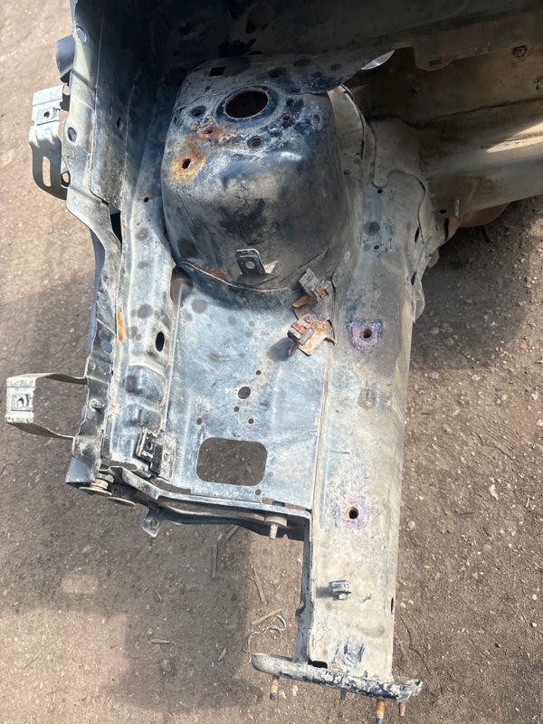 Четверть кузова Ford C-MAX 2005 AODA минивен, Перед., Прав. - изображение 12