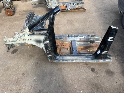 Четверть кузова Ford C-MAX 2005 AODA минивен, Перед., Лев.