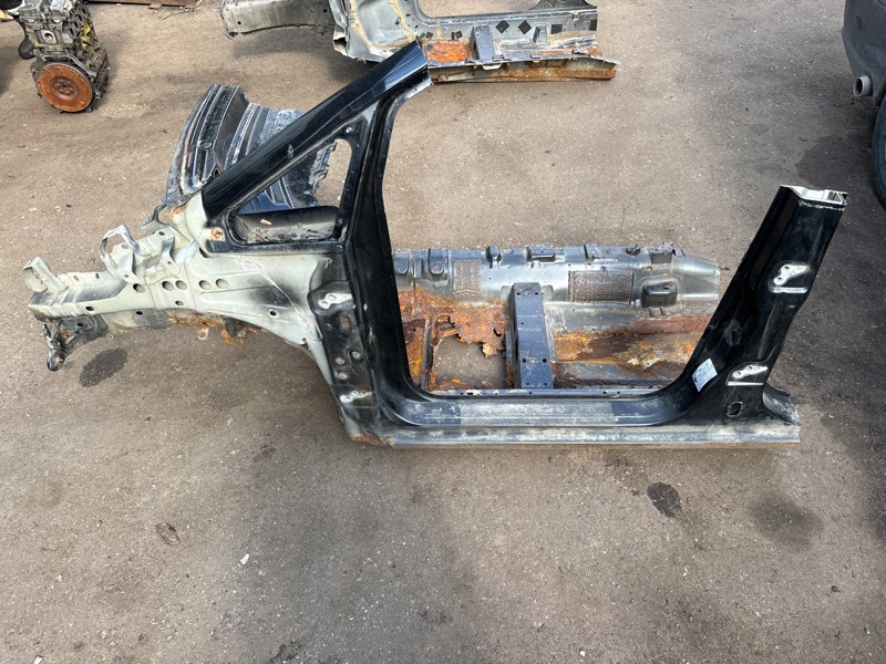 Четверть кузова Ford C-MAX 2005 AODA минивен, Перед., Лев. - изображение 1