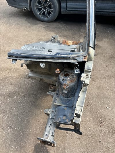 Четверть кузова Ford C-MAX 2005 AODA минивен, Перед., Лев.