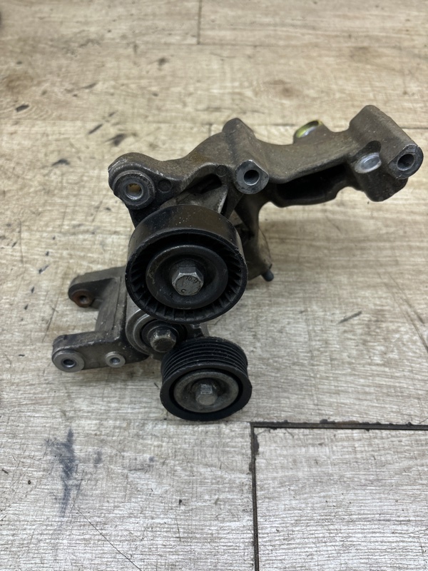 Кронштейн генератора Chery Tiggo (T11) SQR481F