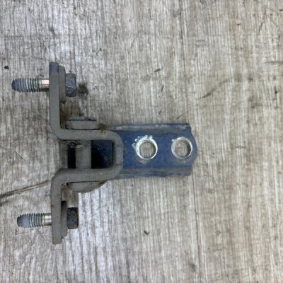 Петля двери Mitsubishi Lancer 2005 седан 4дв. 4G13 Перед. Прав. - изображение 2