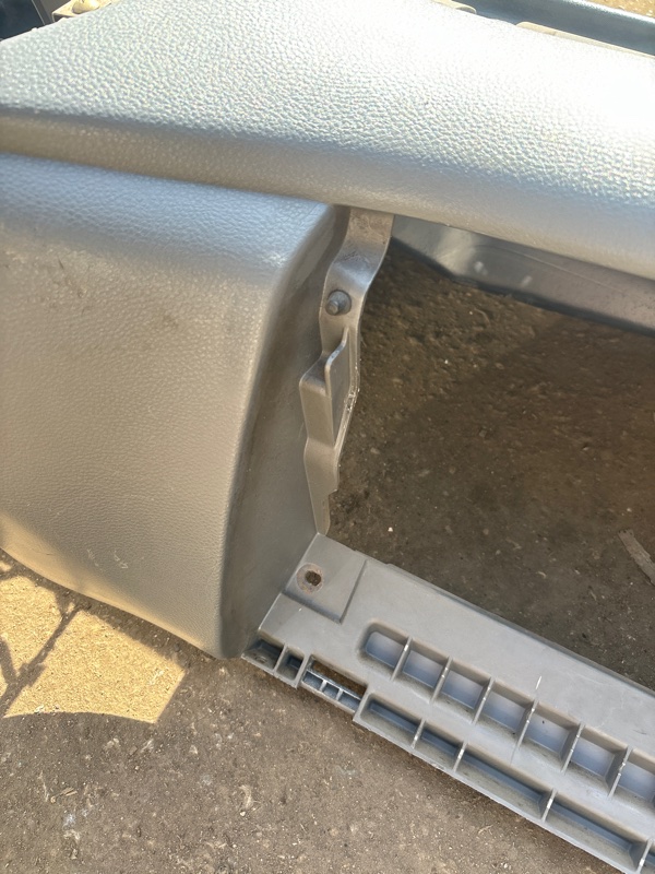 Торпедо Mitsubishi Lancer 2005 седан 4дв. 4G13