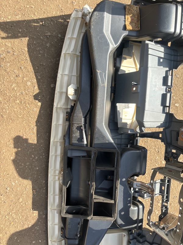 Торпедо Mitsubishi Lancer 2005 седан 4дв. 4G13