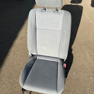 Сиденье пассажирское Mitsubishi Lancer 2005 4G13 седан 4дв., Перед., Прав.