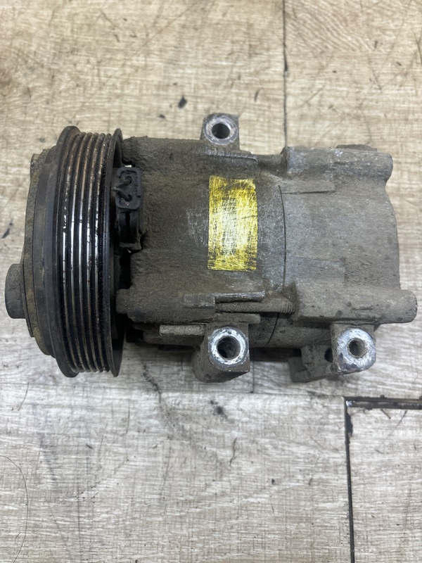 Компрессор кондиционера Ford Focus 1 2004 FXDA хетчбэк 5дв.