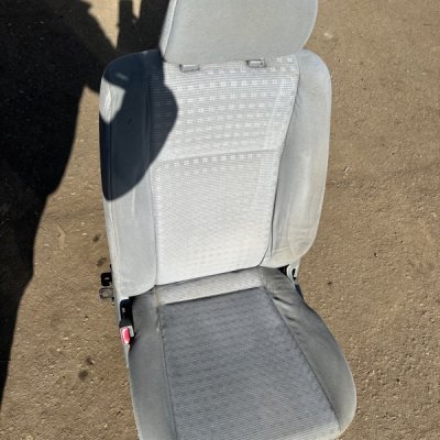 Сиденье водительское Mitsubishi Lancer 2005 4G13 седан 4дв., Перед., Лев.