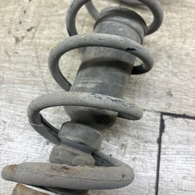 Пружина Mitsubishi Lancer 2005 седан 4дв. 4G13 Задн. - изображение 2