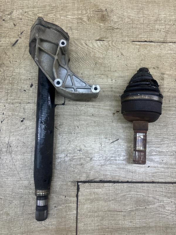 Промежуточный вал Opel Insignia 2015 B16DTH хетчбэк 5-ти дв.
