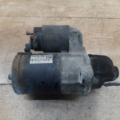 Стартер Suzuki Swift 2006 M16A хетчбэк 3дв.