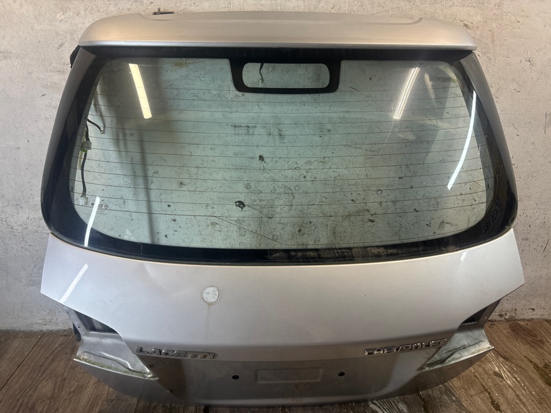 Крышка багажника Chevrolet LACETTI. KLAN 2010 F14D3 хетчбэк 5дв.