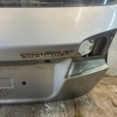 Крышка багажника Chevrolet Lacetti Klan 2010 хетчбэк 5дв. F14D3 - изображение 3