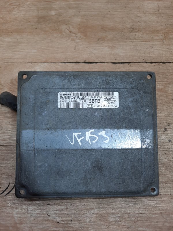 Блок управления двигателем Ford Fiesta 5 2004 хетчбэк 5дв. FXJB