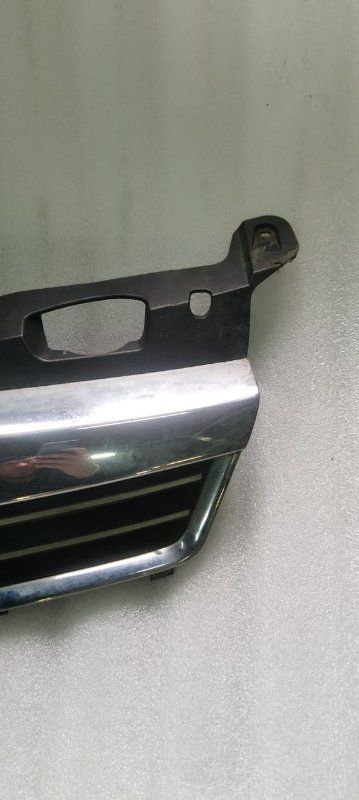 Решетка радиатора Opel Astra H 2008 хетчбэк 5дв. Z17DTL 1.7
