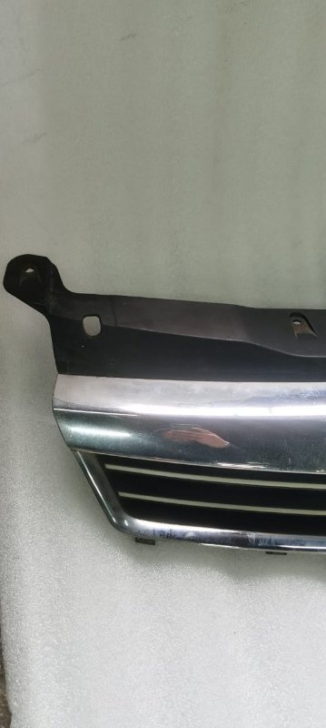 Решетка радиатора Opel Astra H 2008 хетчбэк 5дв. Z17DTL 1.7