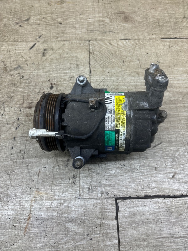 Компрессор кондиционера Opel Astra H 2010 Z16XEP